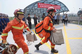 克莱：没有追梦我们就不是勇士 我想他在防守端产生的影响力最大