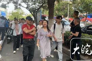 意媒：那不勒斯高层曾尝试说服奥斯梅恩出战热那亚，但球员不愿意